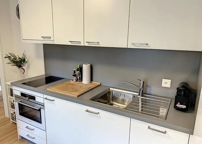 아파트 Hideaway *